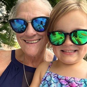 Meet your Posher, Norma